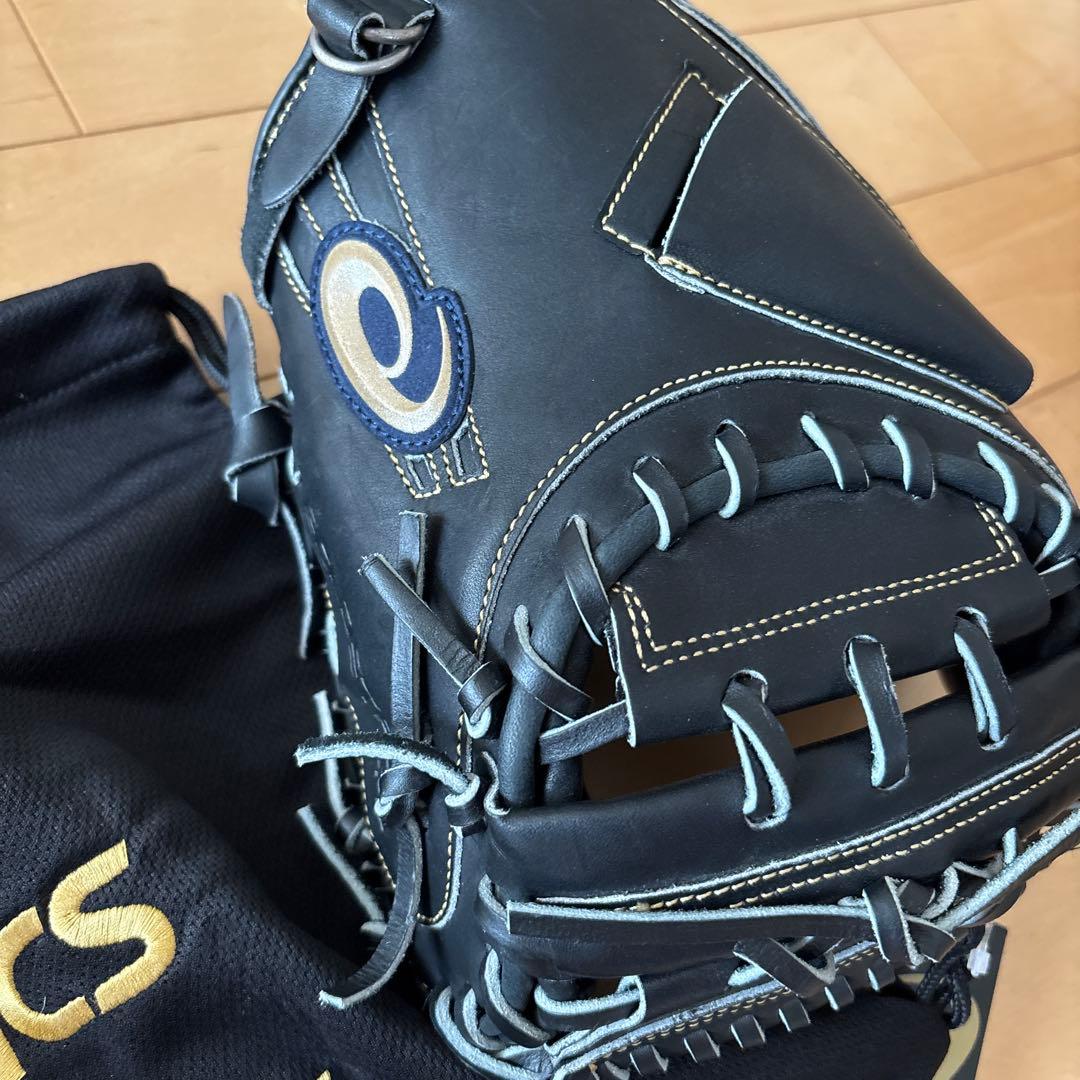 新品　アシックス　軟式用　ゴールドステージ 捕手　キャッチャーミット　右投げ用