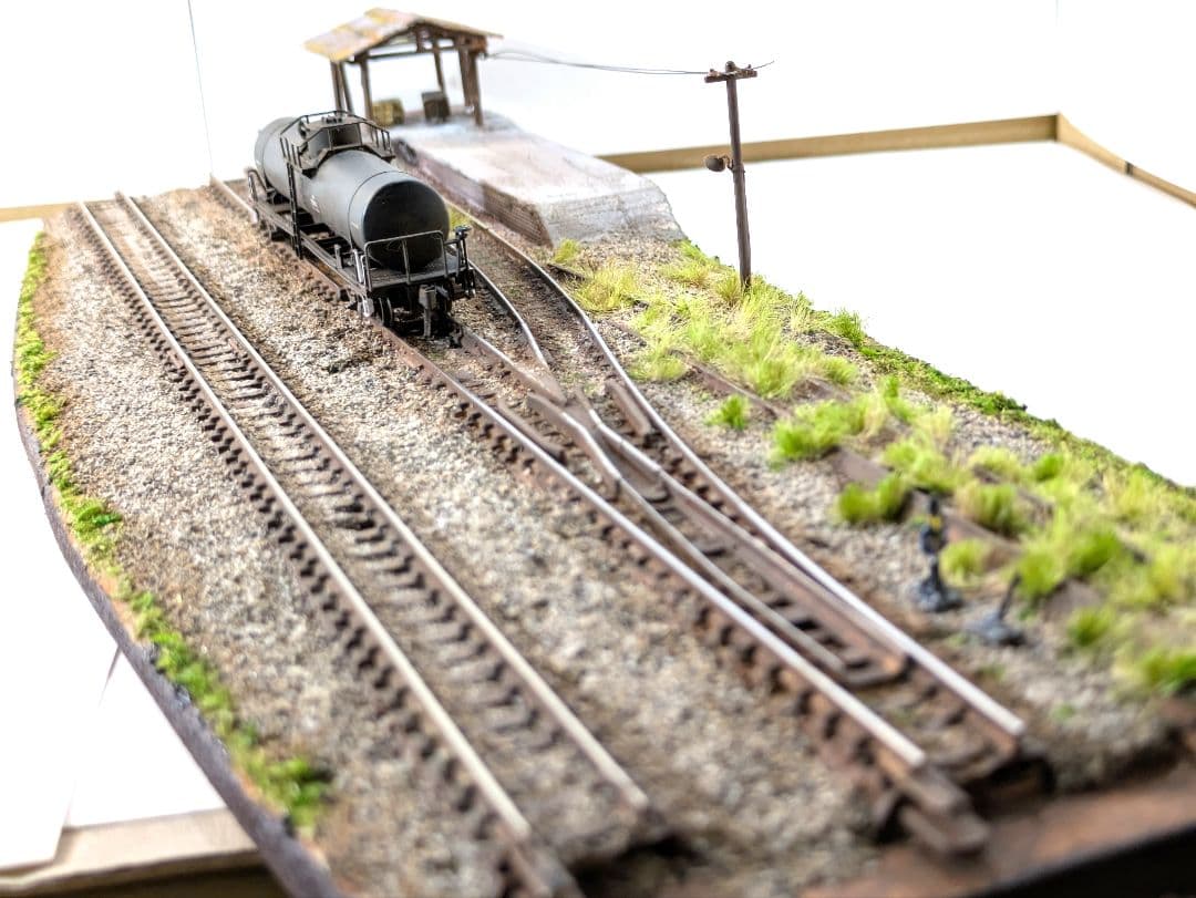 食*ン様 Ｎゲージ・ジオラマ展示台【昭和の貨車留置線】※タンク貨車付き！