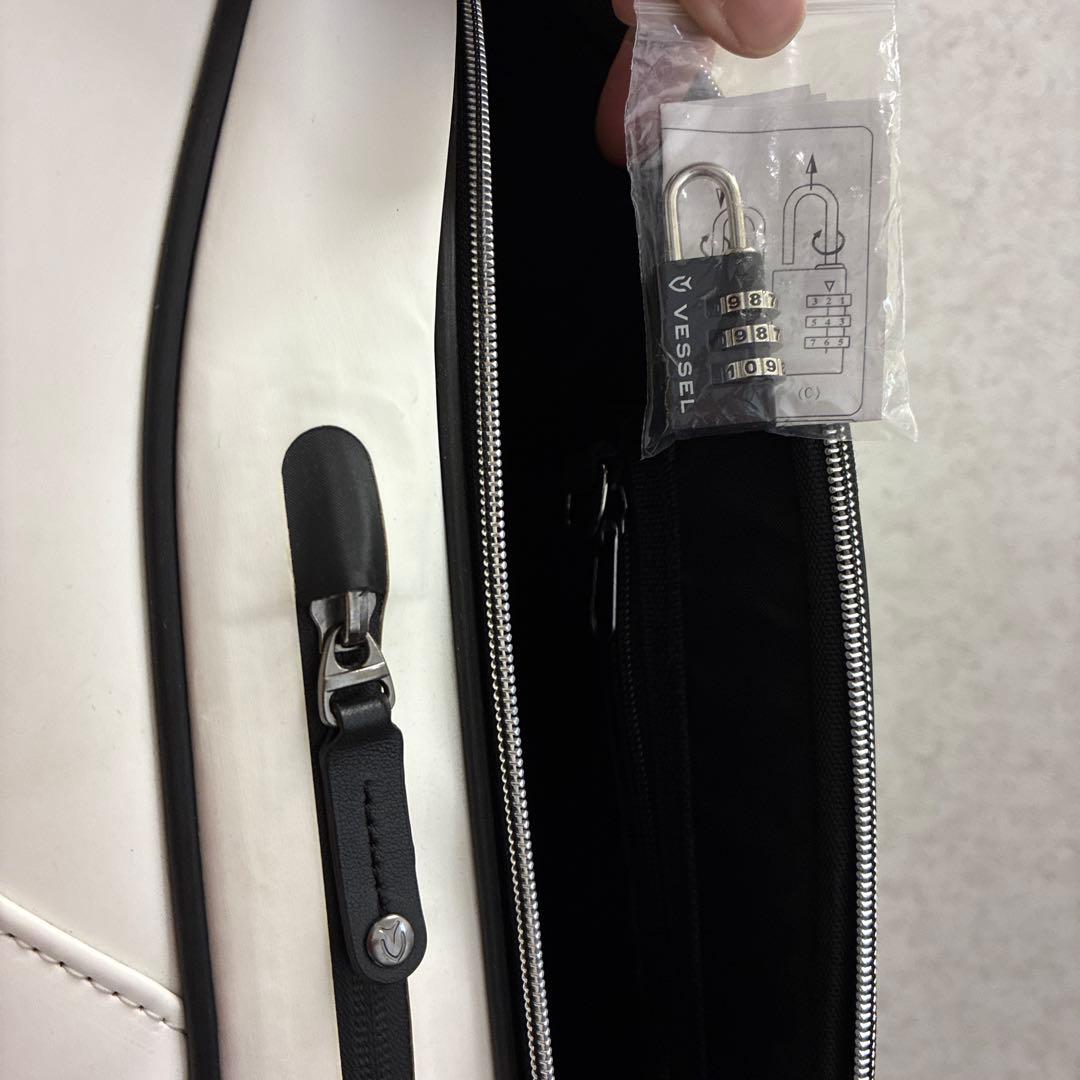 Vessel ベゼル　キャディバッグ ホワイト/ブラック