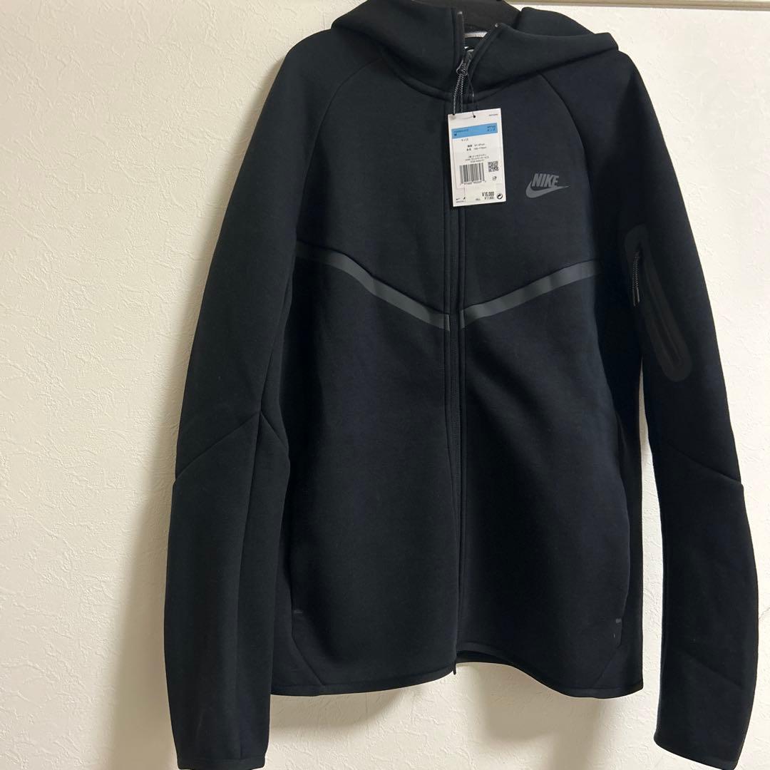ナイキ テック メンズ フルジップ ウィンドランナー パーカー / 新品未使用