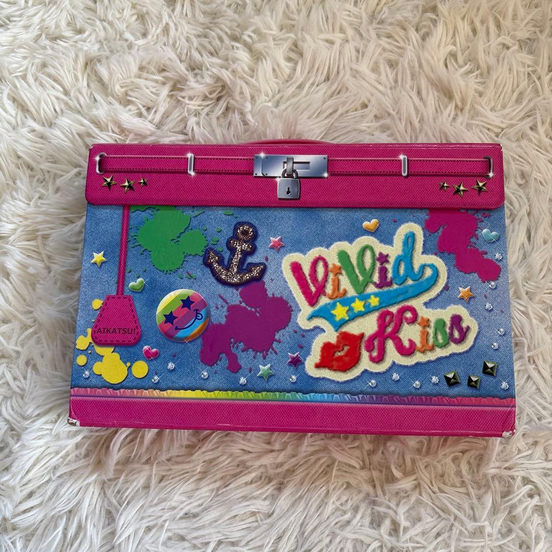 アイカツカード 117枚セット売り ビビットキスバインダー付き