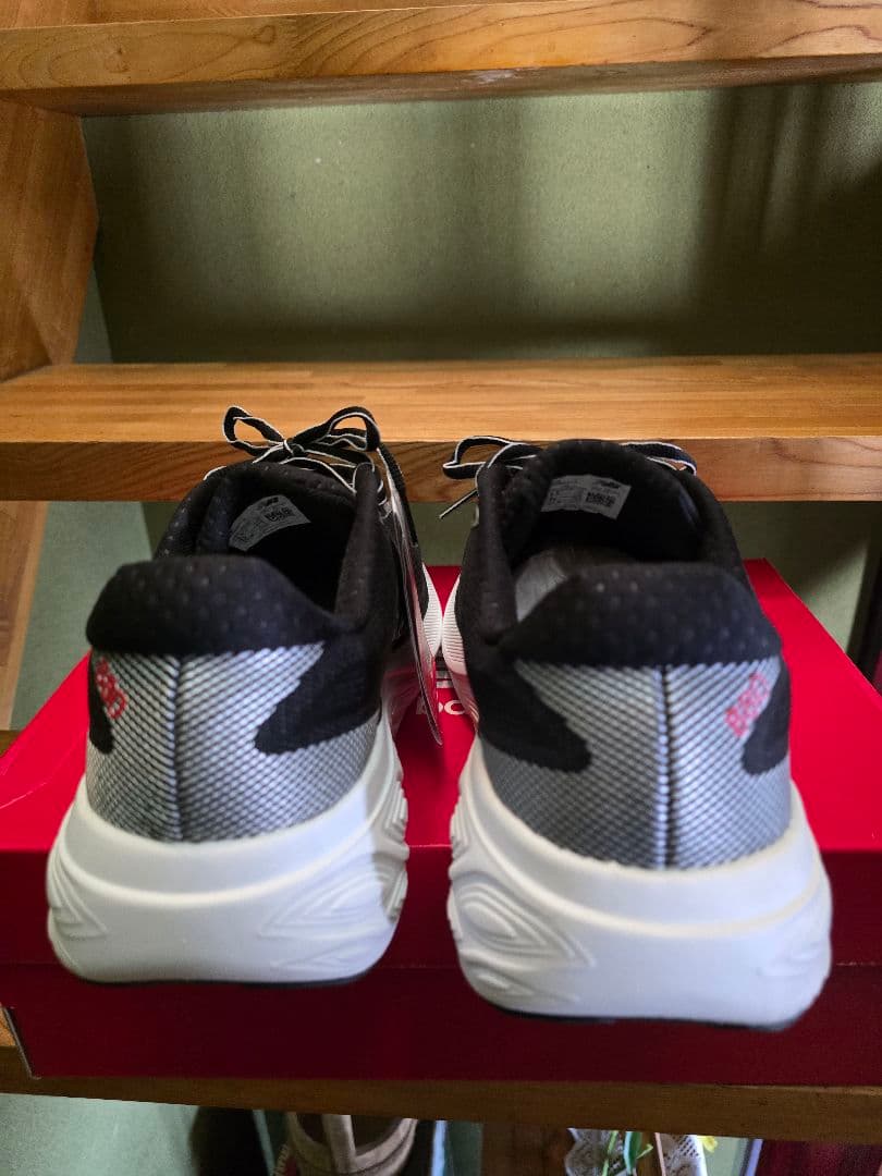 new balance Fresh Foam X 880 v15　27.5 2E