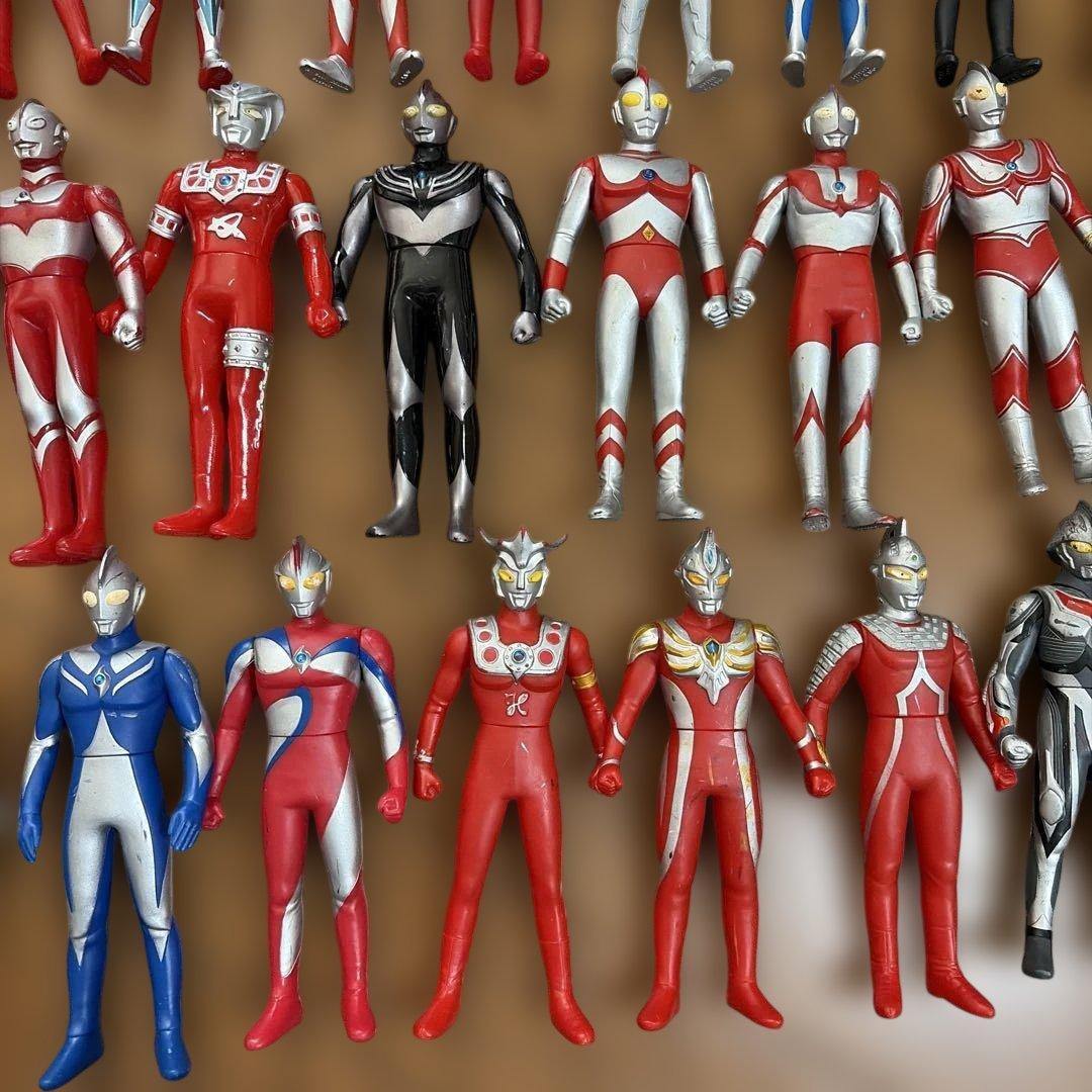 ウルトラマン　フィギュア　ソフビ　セット　まとめ　53個