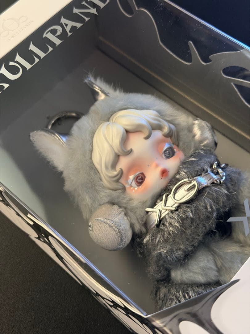 正規品 スカルパンダSKULLPANDA × XG ぬいぐるみペンダント日本限定