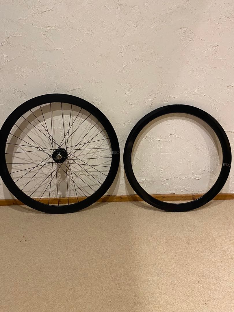 700c H PLUS SON eerofgfsピスト　リア