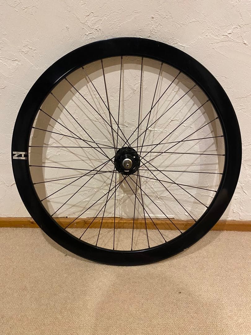 700c H PLUS SON eerofgfsピスト　リア