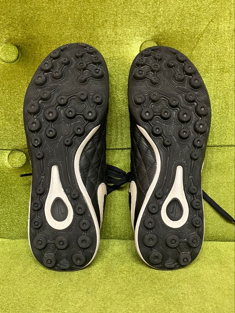 ナイキ ルナ レジェンド 7 PRO 10R TF(ブラック×ブラウン)