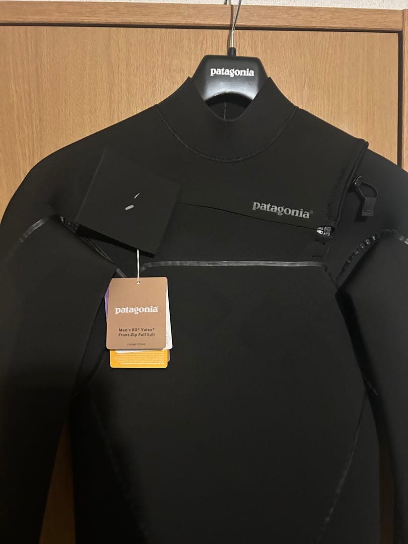 ⭐︎未使用⭐︎patagonia R3フルスーツ Mサイズ