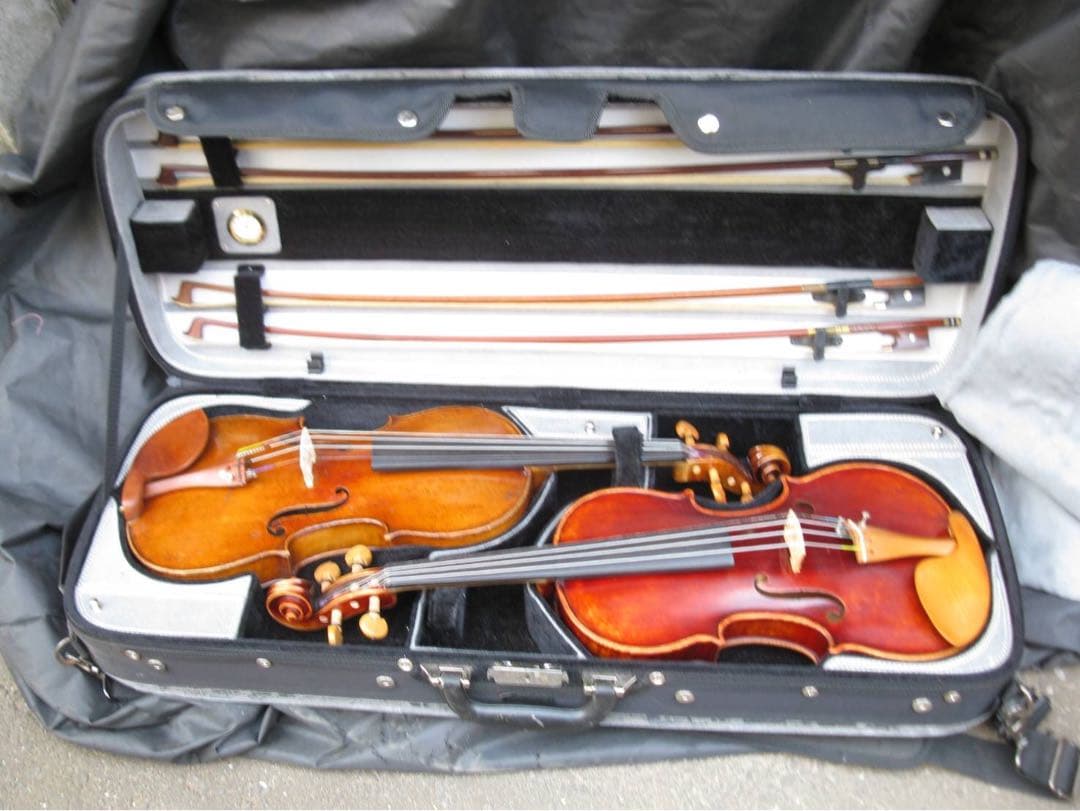 バイオリン2台　(弓4本ダブルケ -ス)オマケ