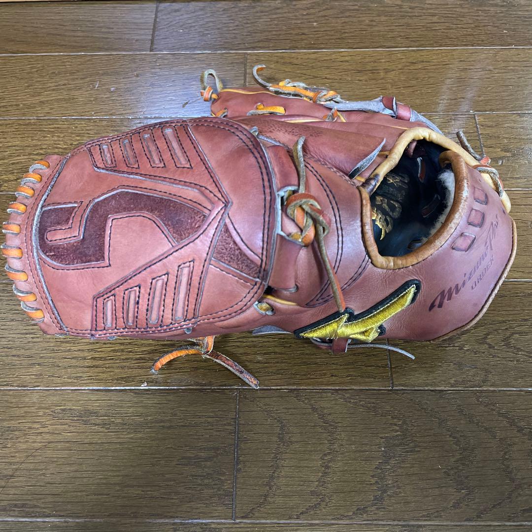 ミズノプロ硬式グローブ　左投手用