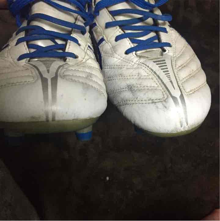 アシックスサッカースパイクFG