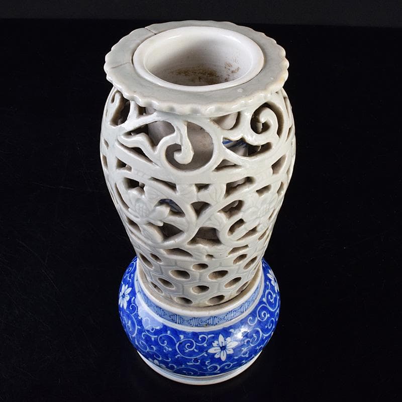 瀬戸焼　古瀬戸　大日本宇兵製　染付　透かし花入　M　R7763