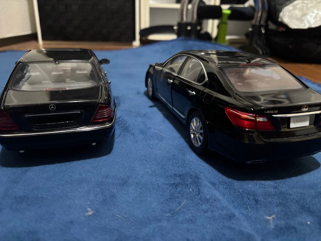 LS460 メルセデスベンツ　Sクラス　1/18