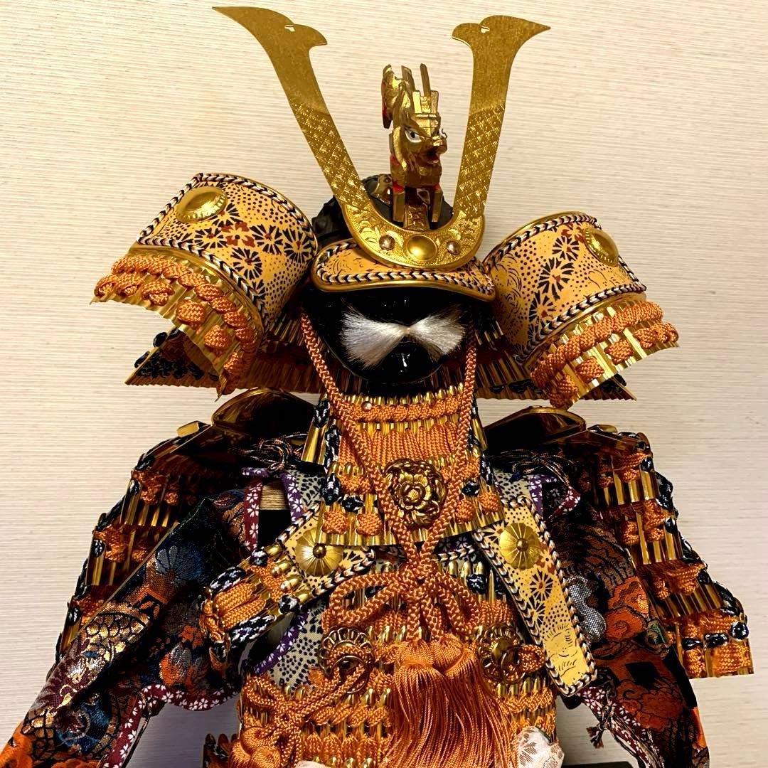 雄山作　五月人形 武者飾り一式　 置き台付き 鎧 兜　【美品】