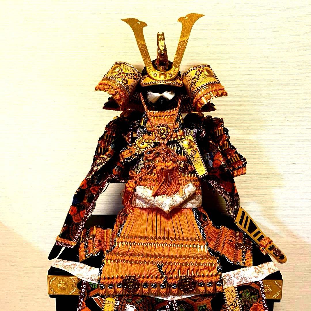 雄山作　五月人形 武者飾り一式　 置き台付き 鎧 兜　【美品】