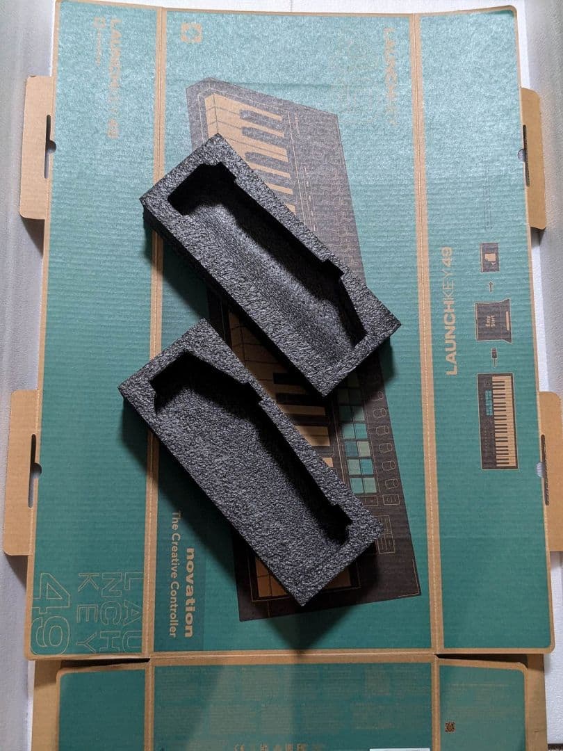 Novation Launchkey 49 MK4 MIDIキーボード ほぼ新品