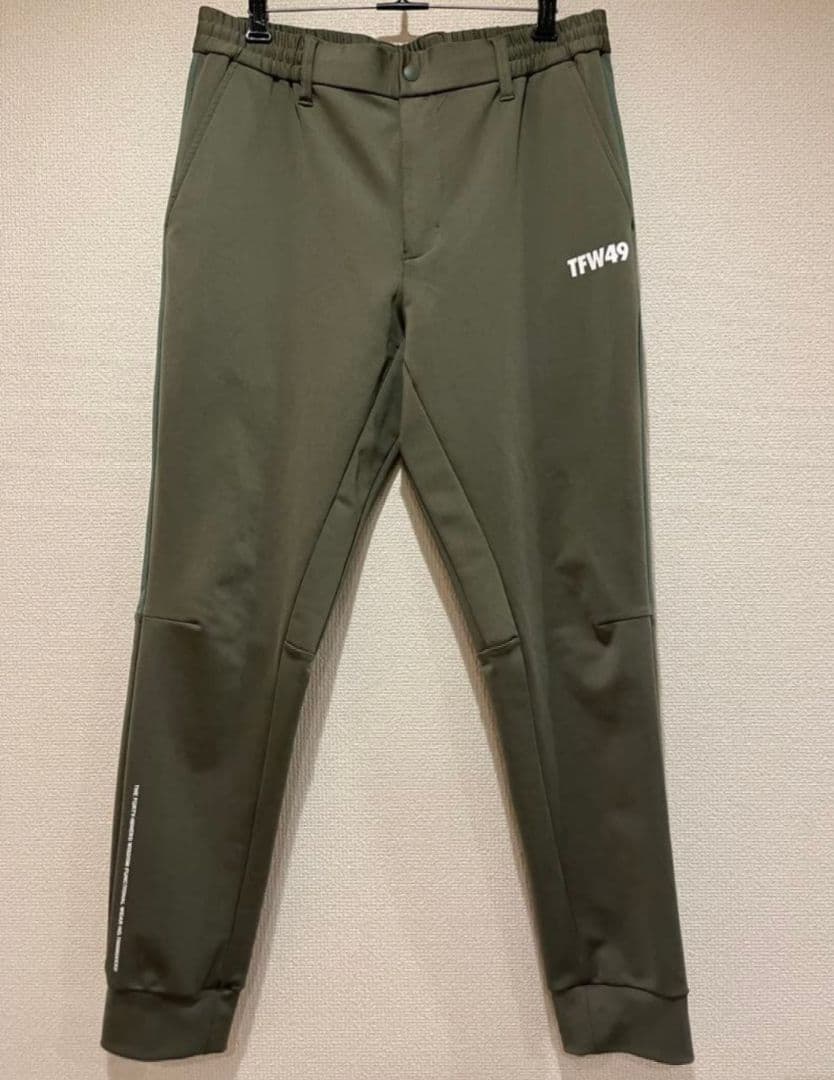 TFW49　メンズ　ゴルフウェア　セットアップ　GOLF　カーキ