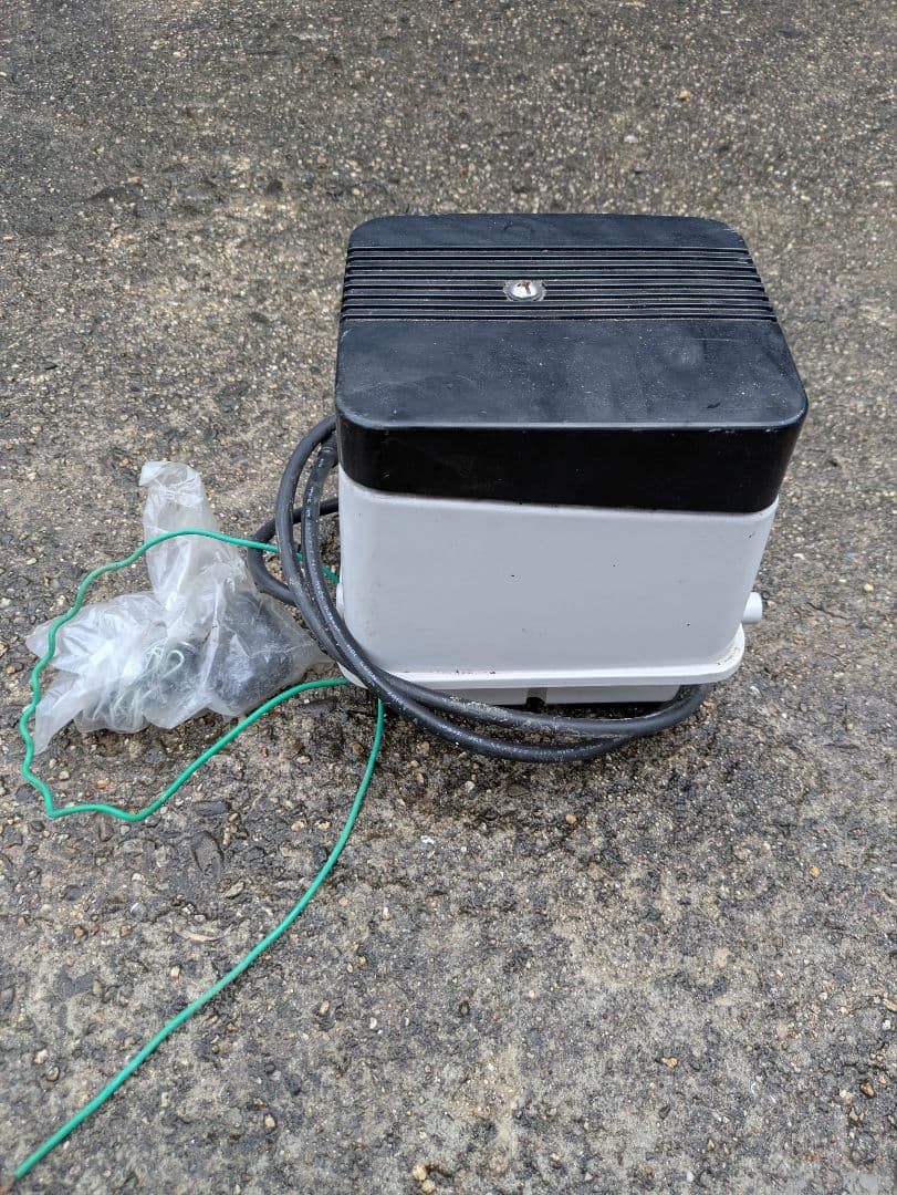 動作品　安永エアポンプ EP-80E-R 100V 浄化槽ブロワー右パッキ