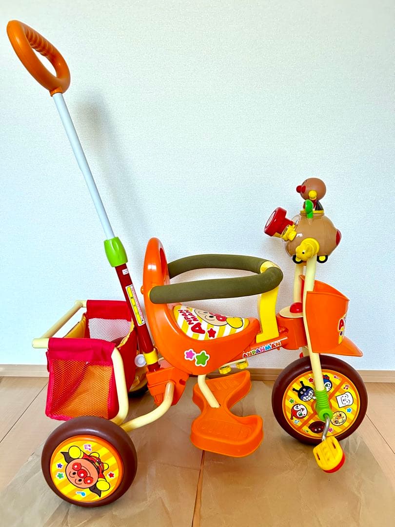 【美品】アンパンマン・三輪車