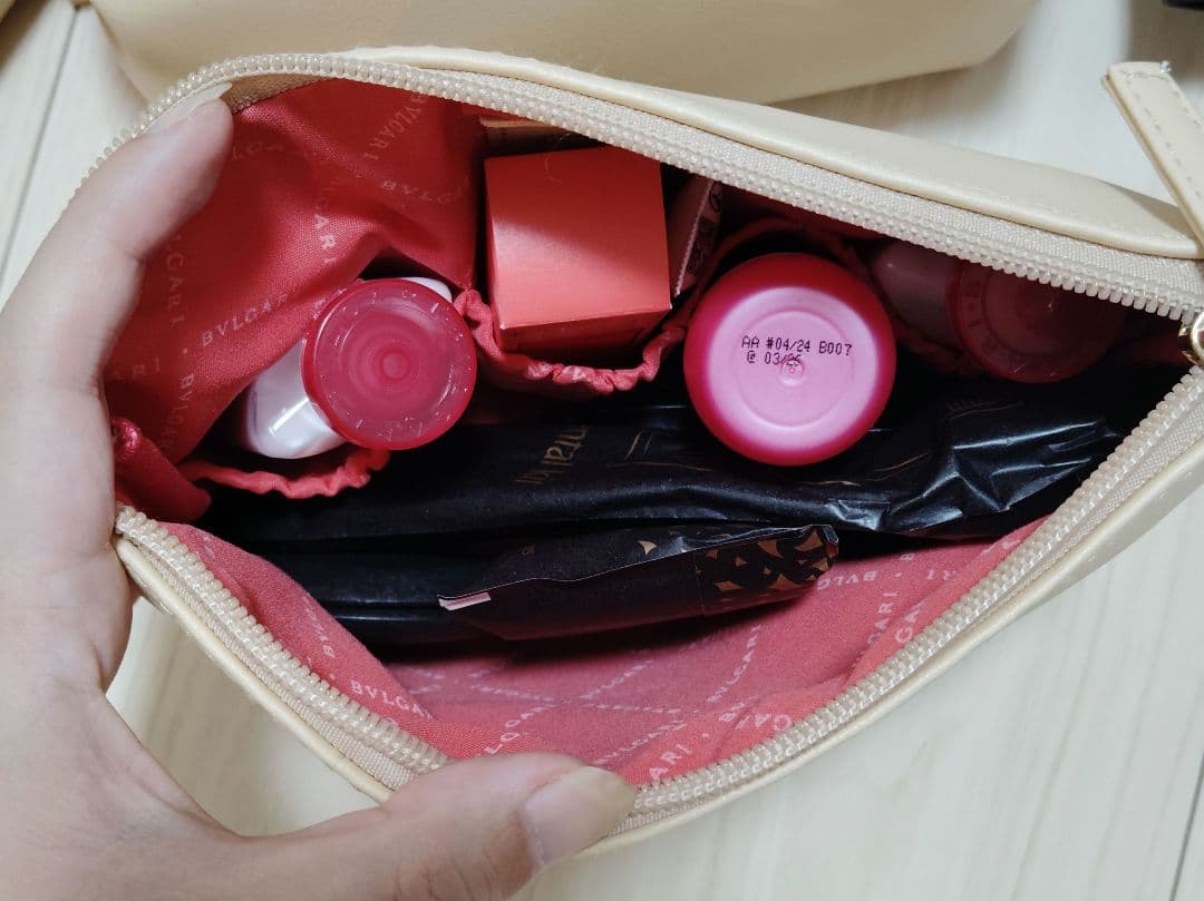 ！送料一律期間限定！エミレーツ航空他ビジネスクラスアメニティ