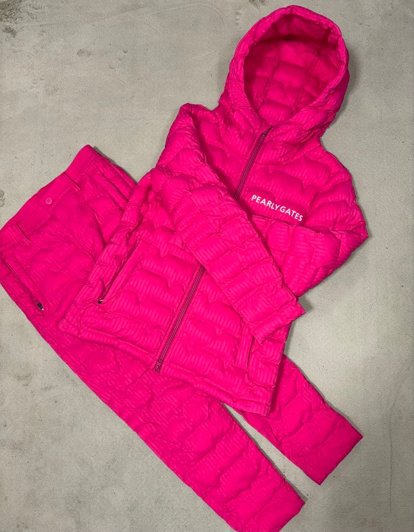 （NICO）パーリーゲイツ、ダウンジャケットとパンツのセットアップ