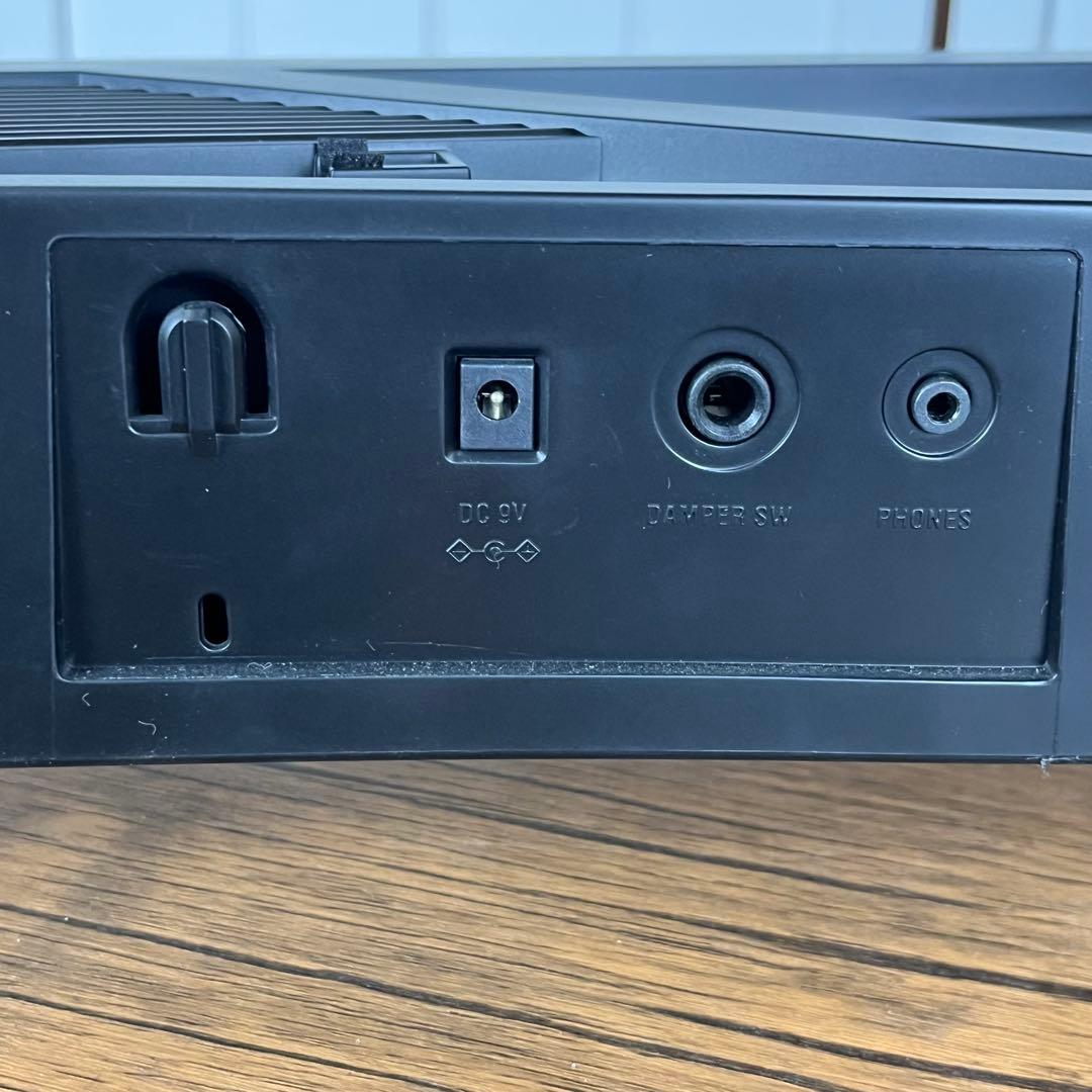 【匿名発送】KORG microPiano マイクロピアノ レッド　2024年製