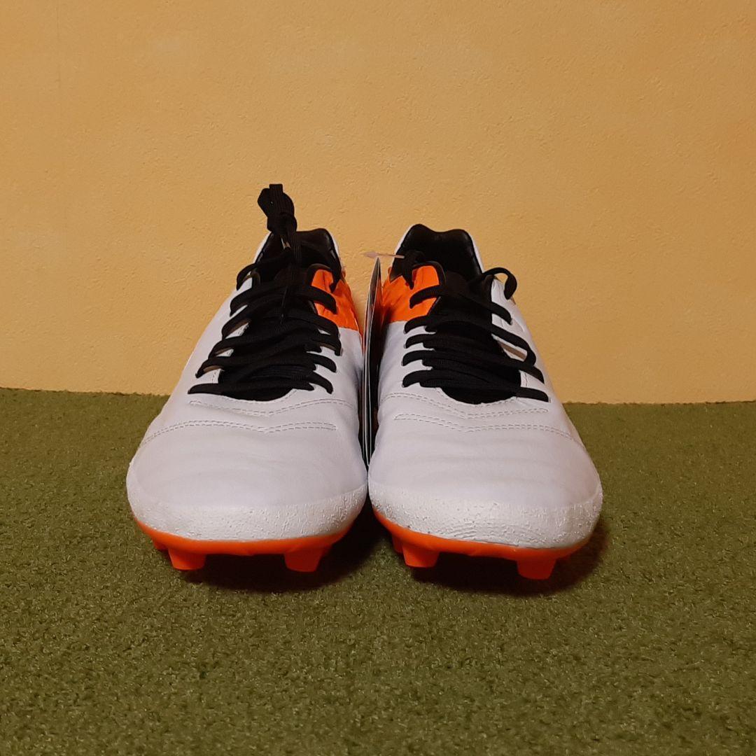 新品 サッカースパイク ナイキ ティエンポ HG 廃盤 激レア 28.0cm