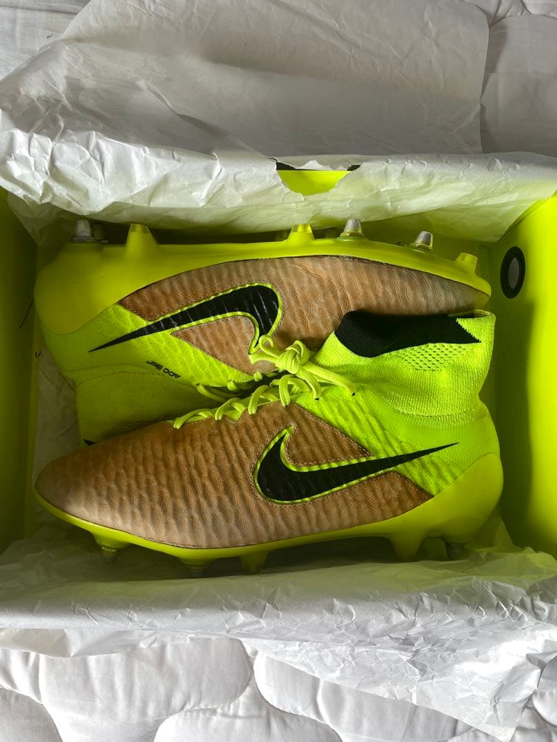 ナイキ マジスタオブラSG