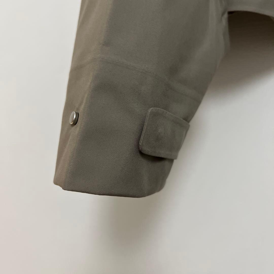 Lululemon ウィンドブレーカー カーキ　サイズ10