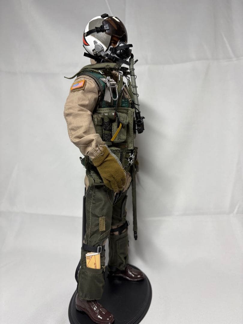 VeryHot製 VFA-154 BLACK KNIGHTS“ディカプリオ似 ”