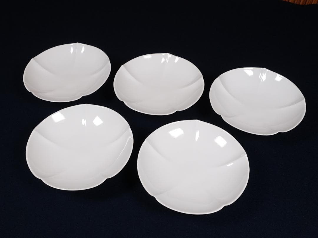 人間国宝 井上萬二 本人作 白磁花形銘々皿 5客 共箱