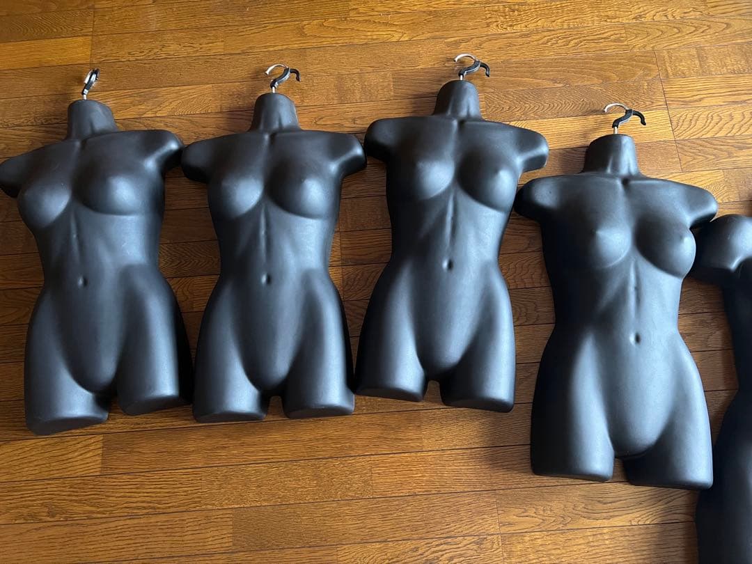 【新品未使用】ブラックマネキンハンガー　5体セット