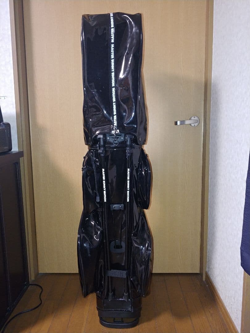 ベッドカバー付き　マスターバニー　スタンドキャディバッグ 4仕切り