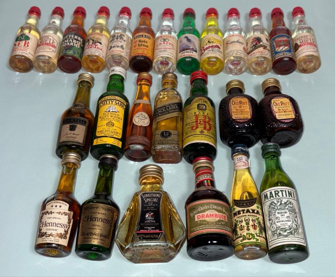 【古酒】 洋酒ミニボトル26本　オールドウイスキー・コニャック　モランディーニ