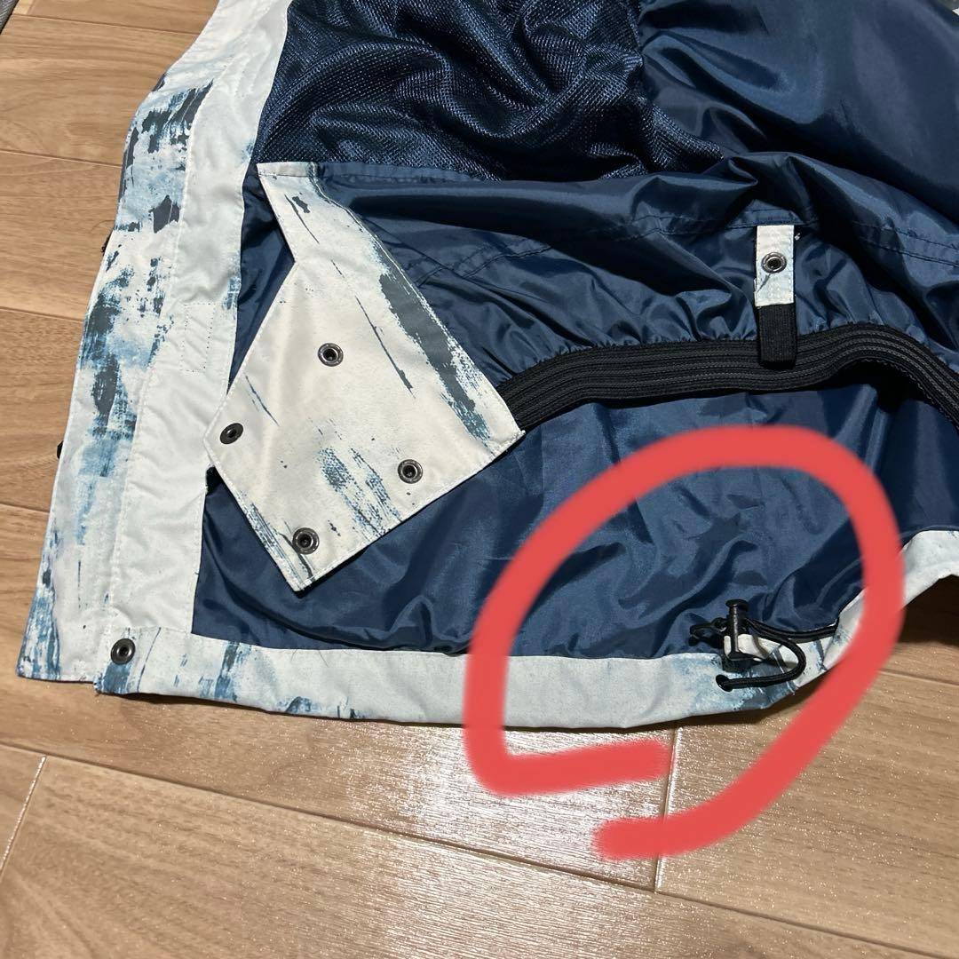 【未使用】クイックシルバー スノーボードウェア ジャケット 総柄