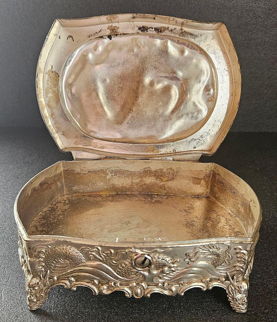 MADE IN OCCUPIDE JAPAN　陽刻浮彫　龍　城　富士山　宝石箱