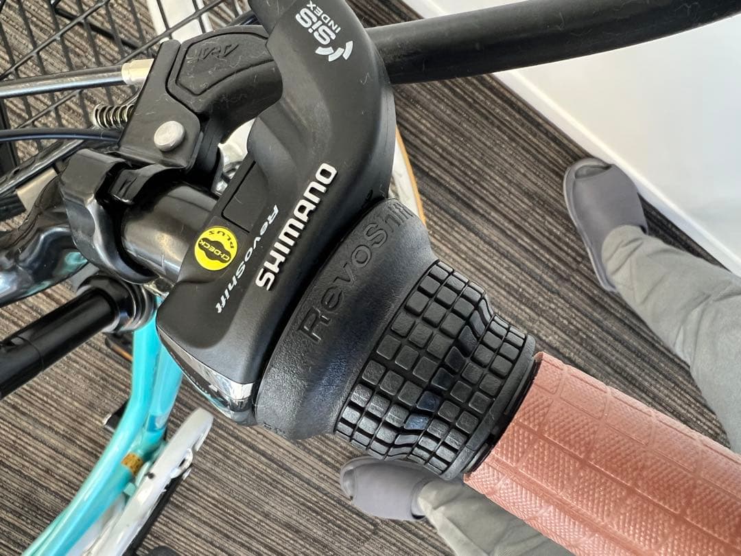 送料込み ￼26インチ　子供用自転車 屋内保管　シートカバーおまけ付