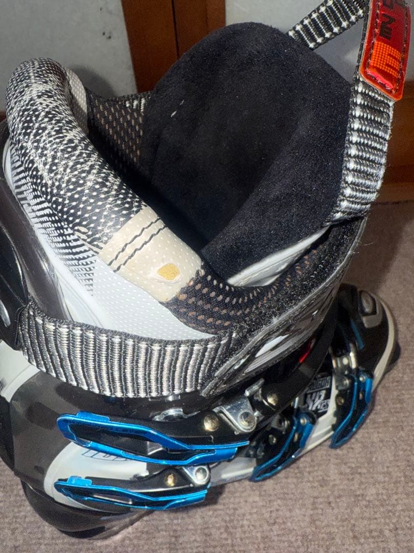 SALOMON スキーブーツ FALCON XR CS 10S+ 26cm