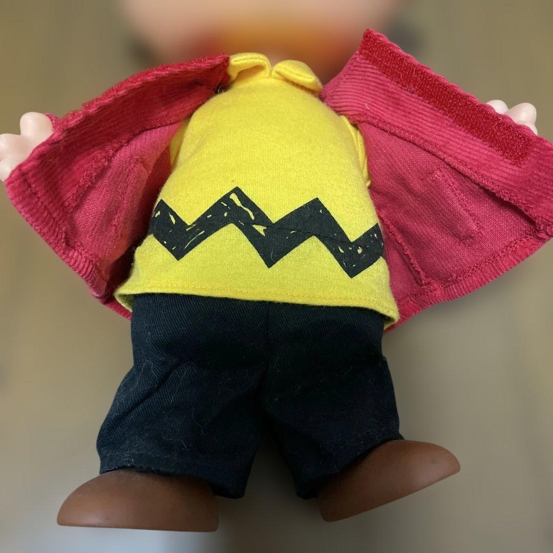 チャーリー・ブラウン ぬいぐるみ スケート靴付き