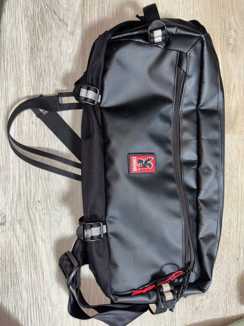 クロム　黒 ナイロン スケートボードバッグ