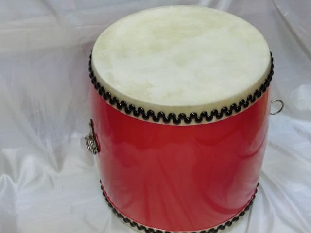 沖縄エイサー大太鼓(小)サイズ　直径約24cm×高さ約31cmバチ付　新品