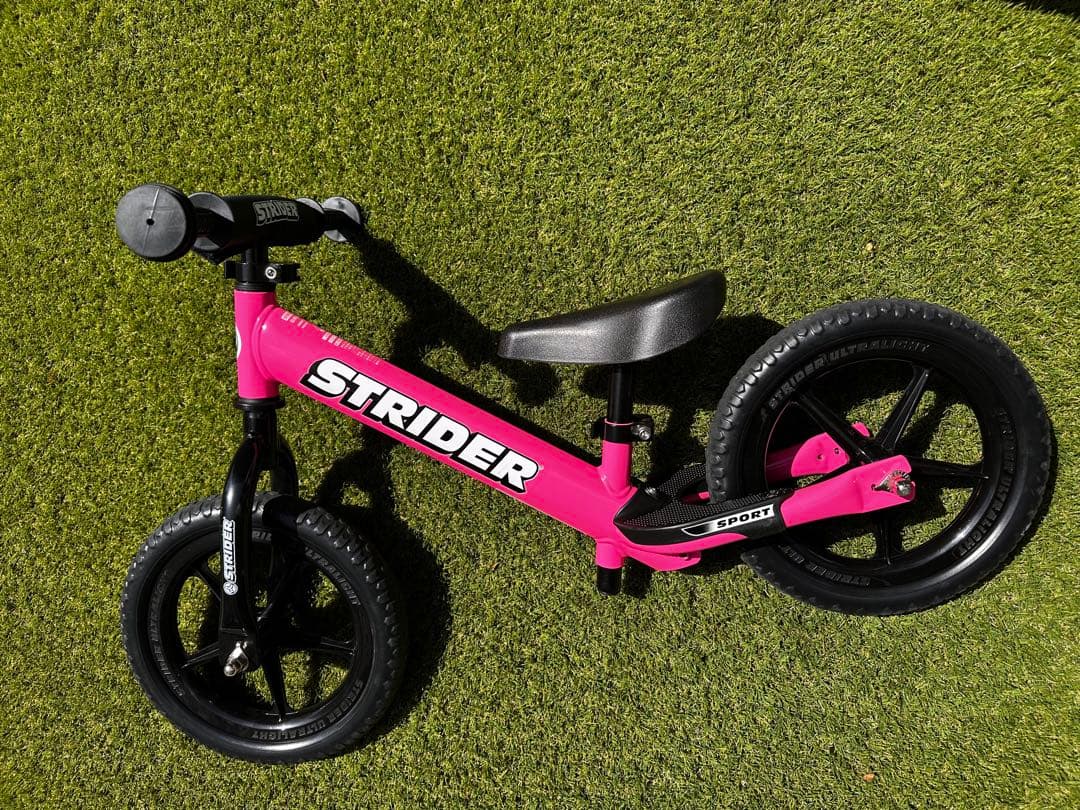 ストライダー　STRIDER ピンク