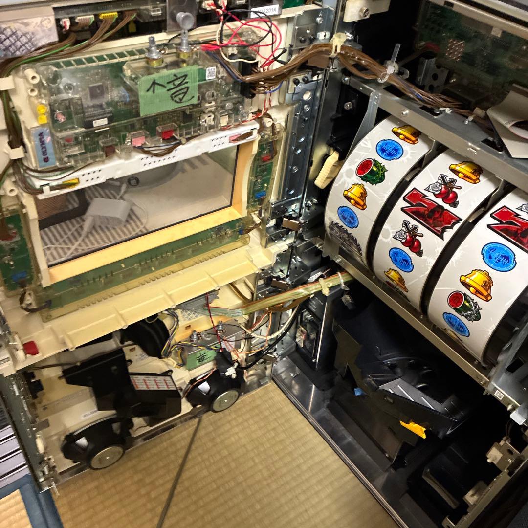 美品　レア　ゴルゴ13 薔薇十字団の陰謀 実機　不要機付き　家庭用電源