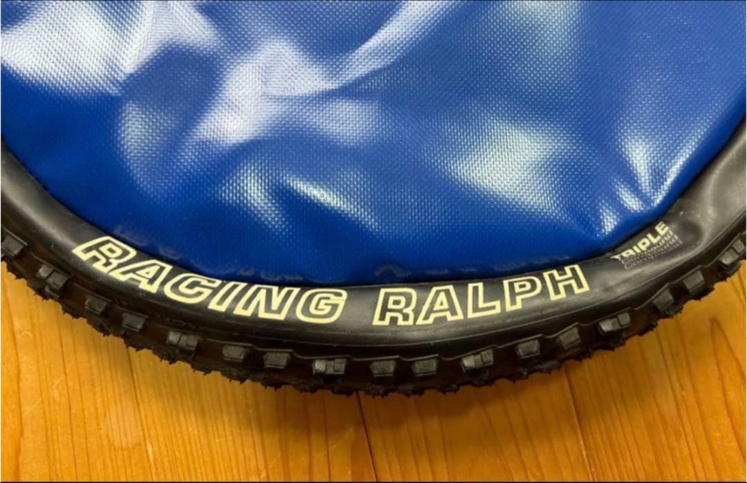 ◯ メッセンジャーバッグ MTBタイヤ 使用シュワルベのバック　リサイクルバック