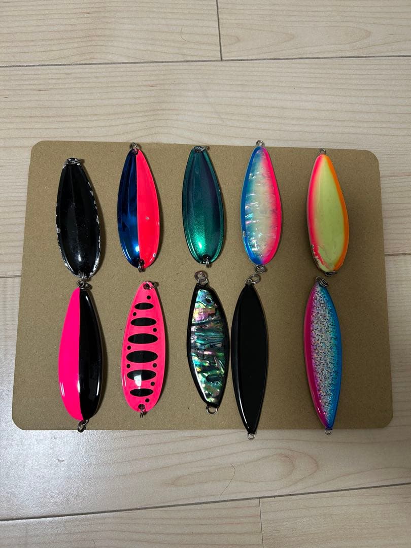 ジアキア　ルアーズケミスト　鮭　ルアー