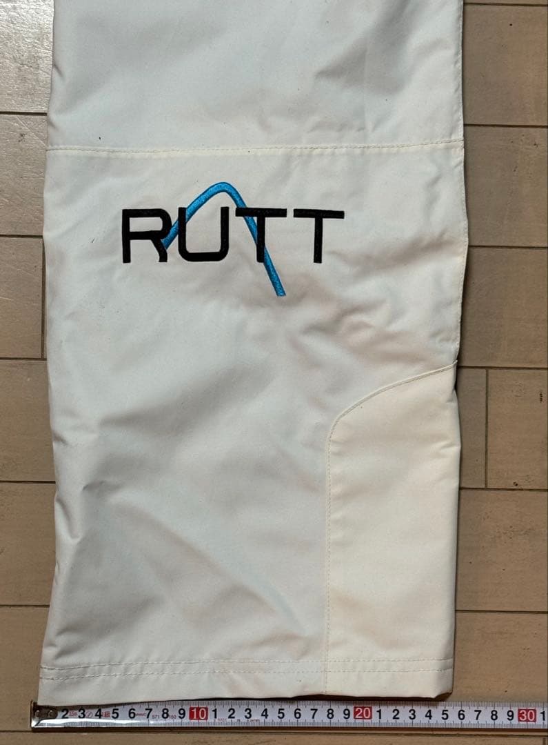 RUTT MOGUL スキーウエアパンツ新品未使用