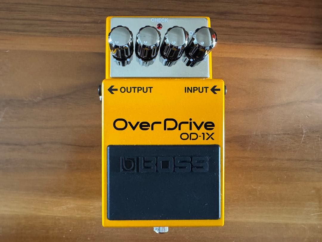 BOSS OD-1X OverDrive 箱付き