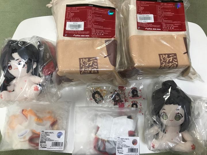 天官賜福 特典付　おすわりぬいぐるみ 服付2体分 ＋特別衣装付き　花城　謝憐