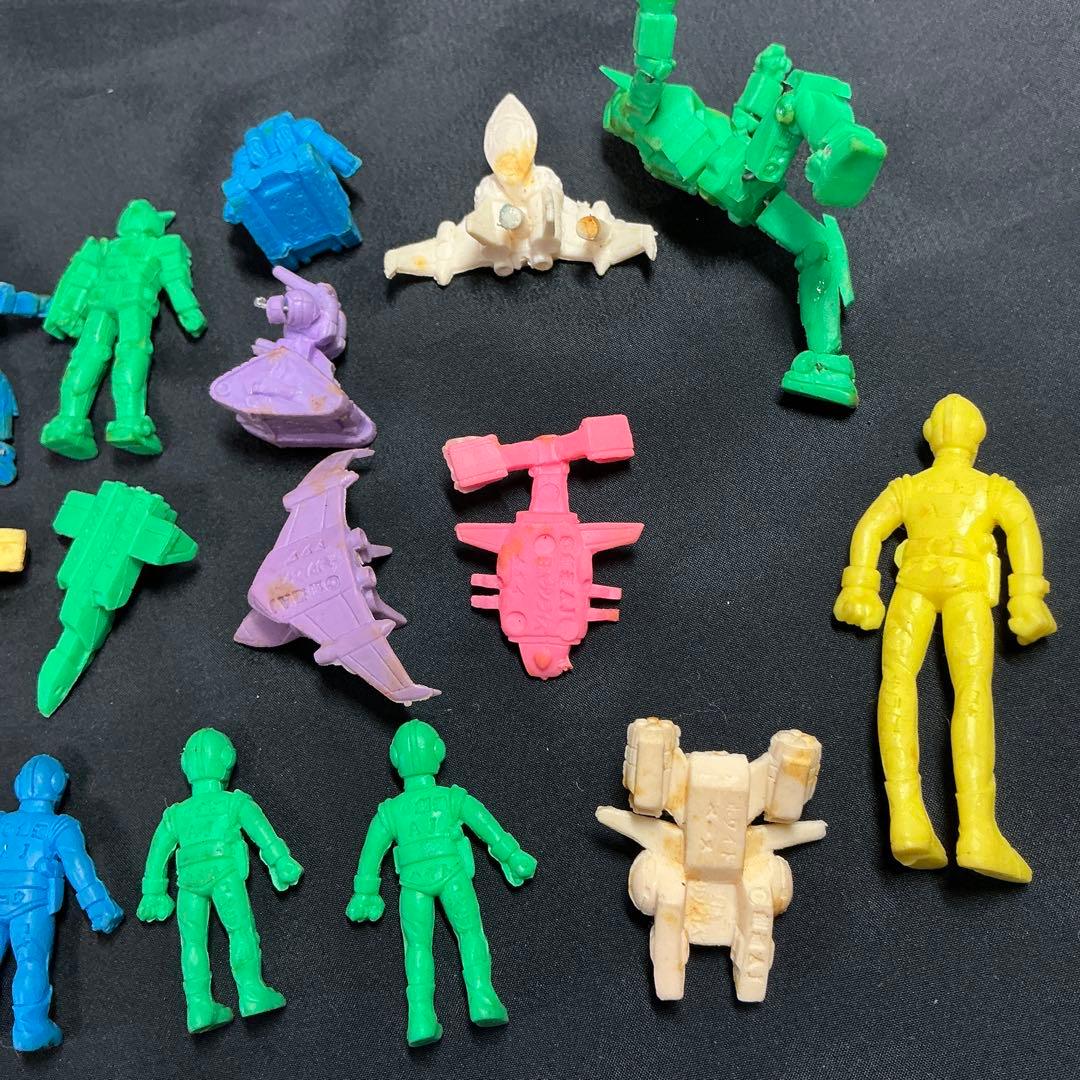 ガンダム　消しゴム　フィギュア