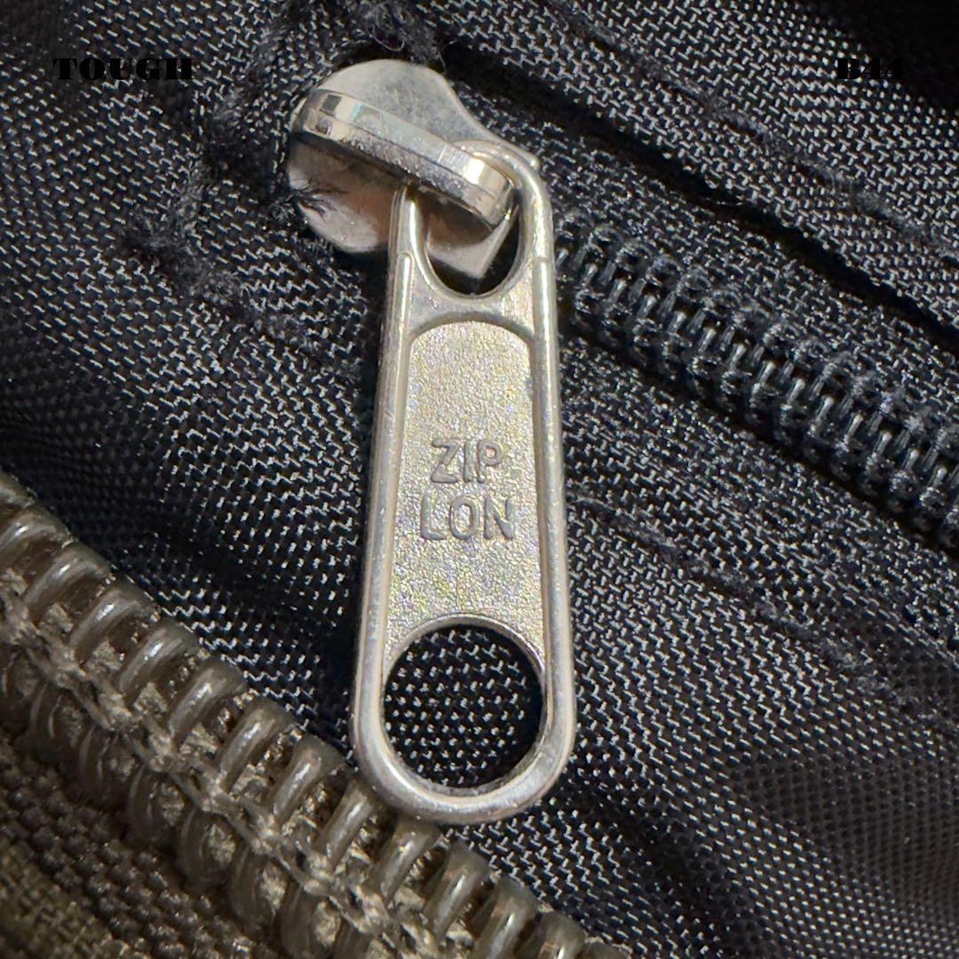 人気品！ TOUGH タフ バッグ カバン オリーブ グリーン ミリタリー 深緑